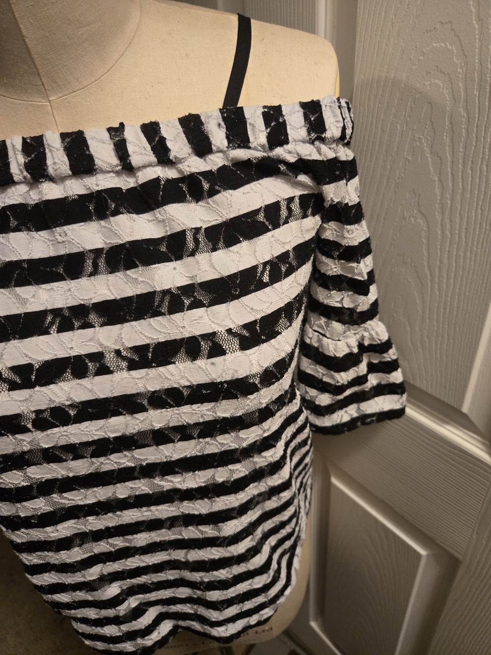Karl Lagerfeld Black and White Off-Shoulder Striped Lace Blouse - Picture 5 of 7